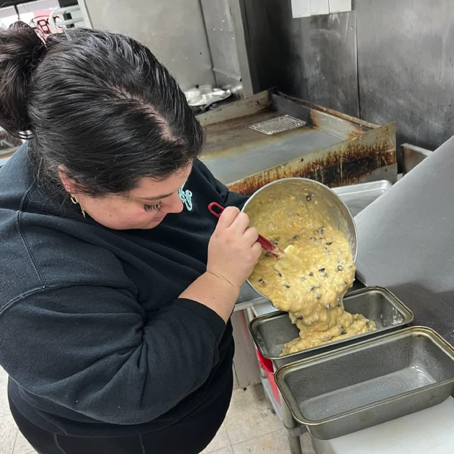 Franks Cafe Boardman Ohio chef makes fresh baked banana bread